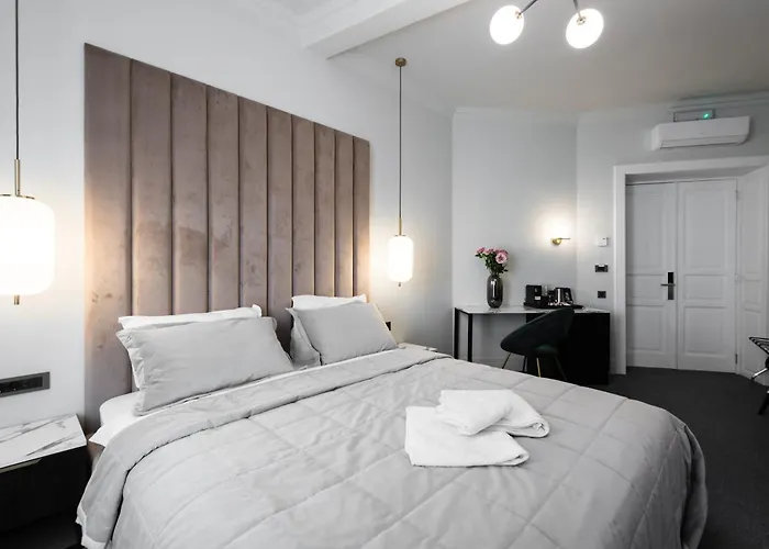 Highline Downtown Aparthotel Oldtown Unirii Square